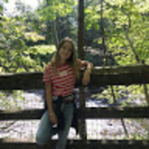 Meet your Posher, Olivia